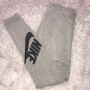 Nike leggings
